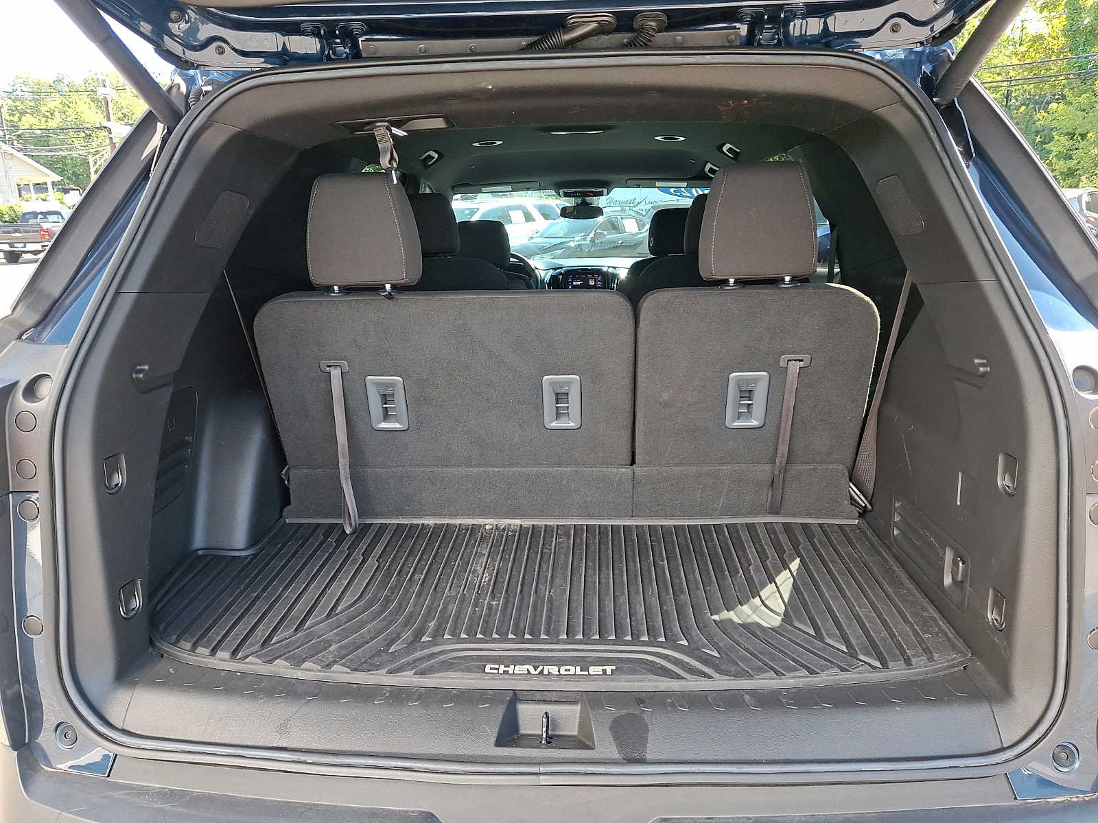 Used 2023 Chevrolet Traverse LT w/ LPO, Floor Liner Package AWD/4WD image 27