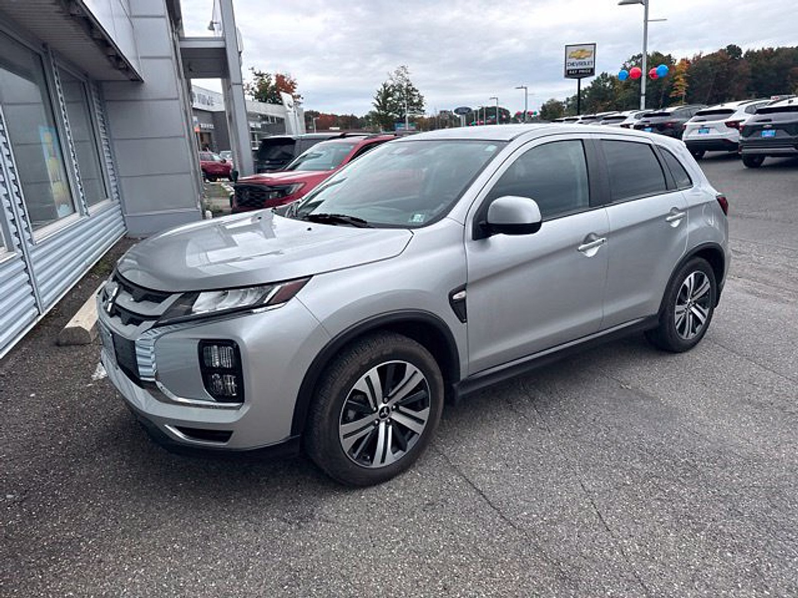Used 2024 Mitsubishi Outlander Sport ES AWD/4WD image 2