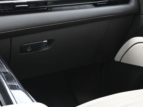 Used 2021 Cadillac Escalade Sport w/ Driver Assist Tech Package image 8