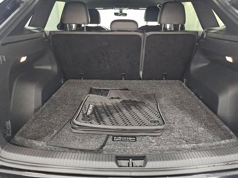 Used 2023 Volkswagen Atlas Cross Sport SE w/ Black Wheel Package image 5