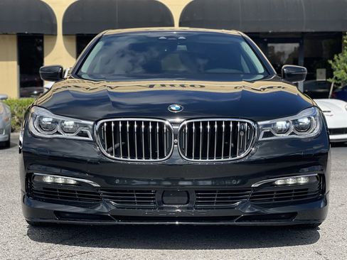 Used 2018 BMW ALPINA B7 xDrive w/ Luxury Rear Seating Package AWD/4WD image 9