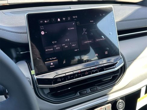 New 2026 Jeep Compass Limited image 14