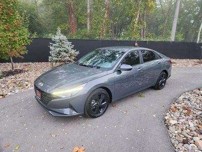 Certified 2023 Hyundai Elantra SEL w/ Cargo Package