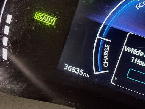 Used 2025 Toyota Camry LE image 19