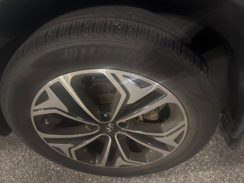 Used 2020 Hyundai Santa Fe Limited image 12