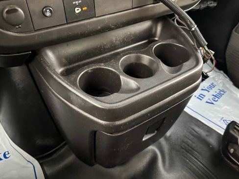 Used 2017 Chevrolet Express 2500 image 29