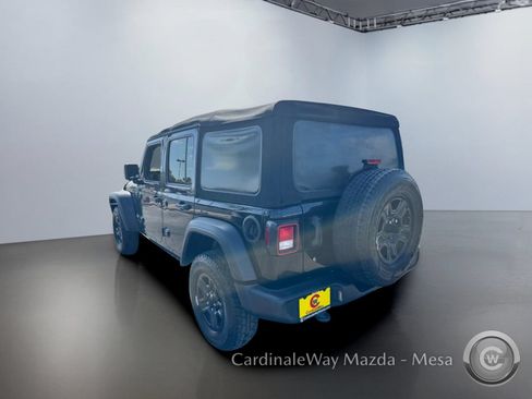 Used 2018 Jeep Wrangler Unlimited Sport S AWD/4WD image 6