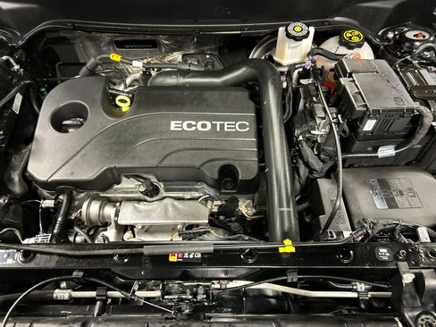 Used 2022 GMC Terrain SLT w/ Infotainment Package II image 27