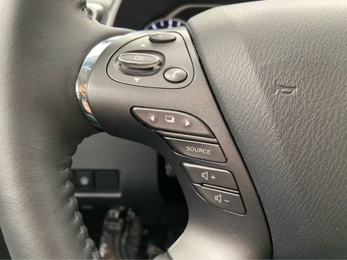 Used 2024 Nissan Murano Platinum w/ Cargo Package image 21