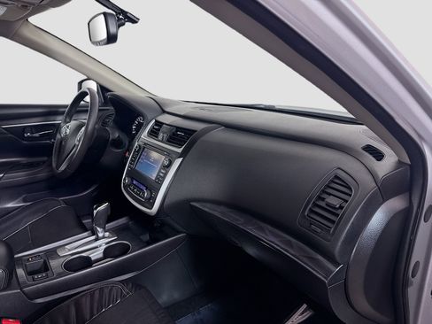 Used 2016 Nissan Altima 2.5 SL w/ 2.5 Technology w/LED Package image 30