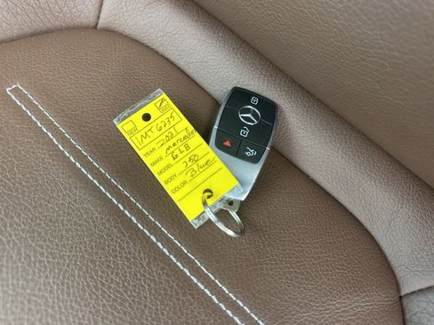 Used 2021 Mercedes-Benz GLB 250 4MATIC image 34