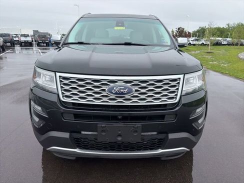 Used 2016 Ford Explorer Platinum AWD/4WD image 3