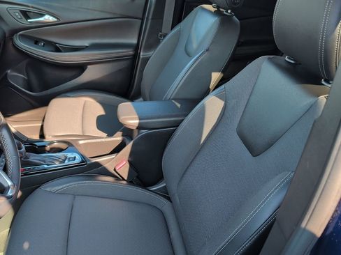 Used 2023 Buick Encore GX Select image 11