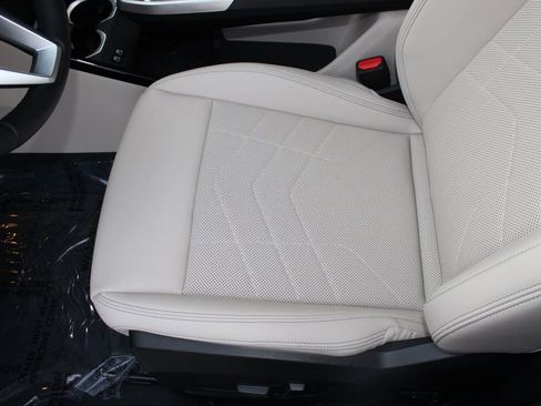 Used 2025 BMW X1 xDrive28i w/ Convenience Package image 14