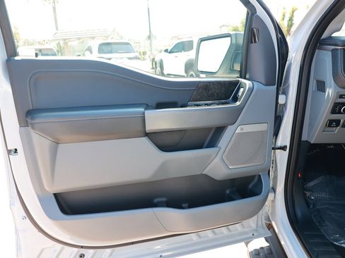 Used 2024 Ford F150 Lightning Flash AWD/4WD image 20