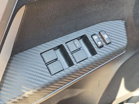 Used 2015 Toyota RAV4 XLE FWD image 9
