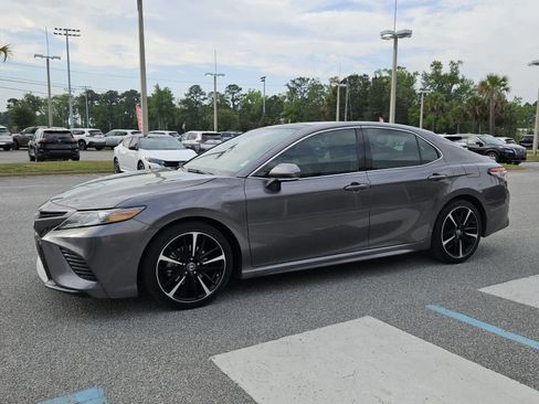 Used 2019 Toyota Camry XSE FWD image 2