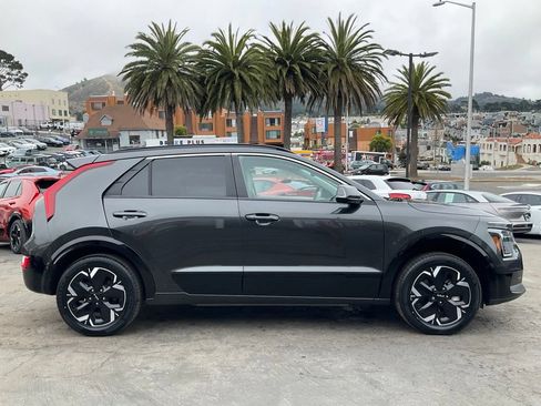 Used 2023 Kia Niro Wind FWD image 3