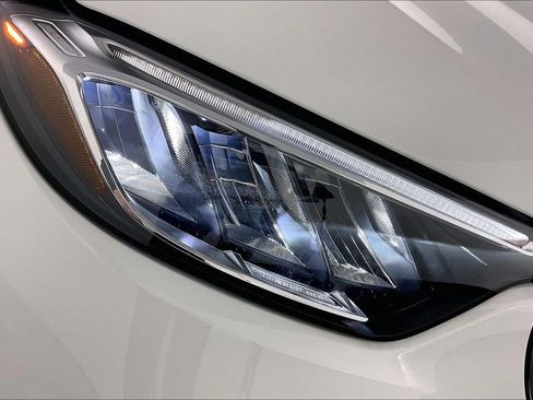 Used 2026 Mercedes-Benz GLC 300 4MATIC image 23