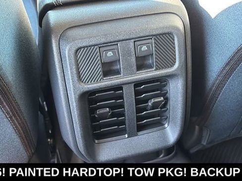 New 2025 Ford Bronco Heritage Edition image 8