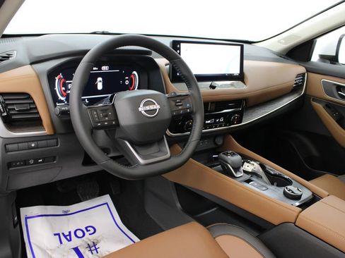 New 2026 Nissan Rogue Platinum AWD/4WD image 16