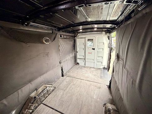 Used 2020 Ford Transit 250 Medium Roof RWD image 22