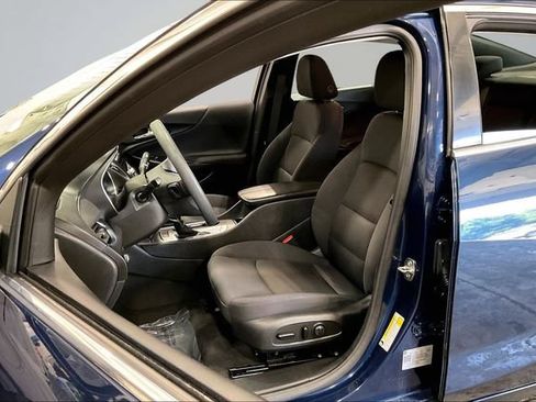 Used 2021 Chevrolet Malibu LT FWD image 25