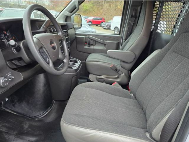 Used 2025 GMC Savana 2500 w/ Driver Convenience Package RWD image 12