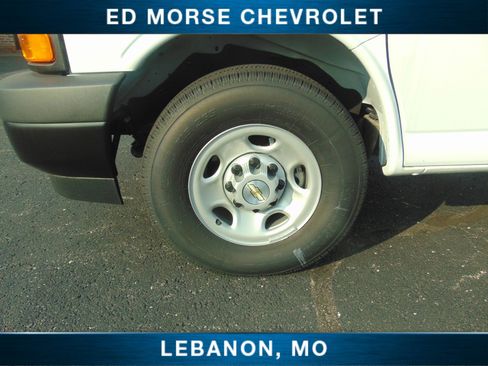 New 2024 Chevrolet Express 3500 w/ Driver Convenience Package image 9