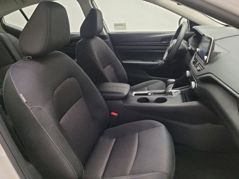 Used 2025 Nissan Altima 2.5 S FWD image 21