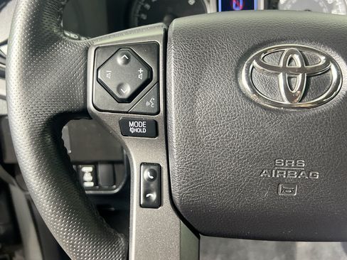 Used 2021 Toyota Tacoma TRD Sport w/ Technology Package AWD/4WD image 18