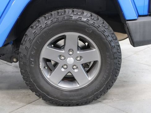 Used 2015 Jeep Wrangler Sport AWD/4WD image 18