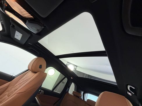 New 2026 BMW X5 sDrive40i w/ M Sport Package image 14