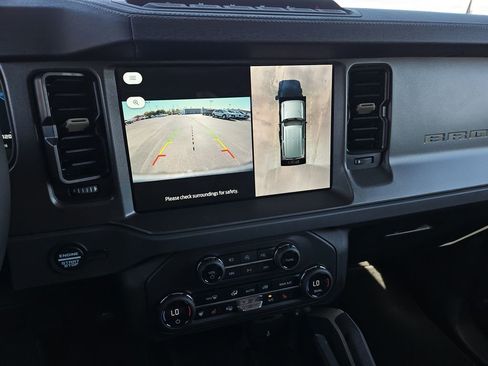 New 2025 Ford Bronco Badlands image 24