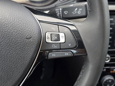 Used 2021 Volkswagen Passat 2.0T SE image 27