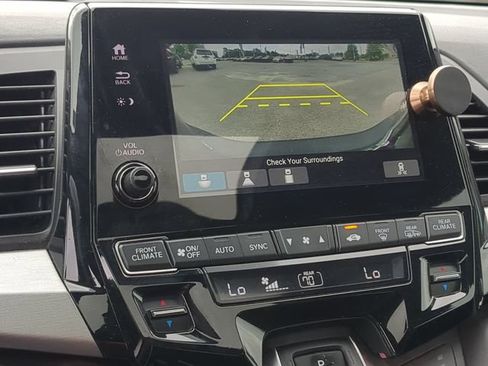 Used 2023 Honda Odyssey Sport image 24