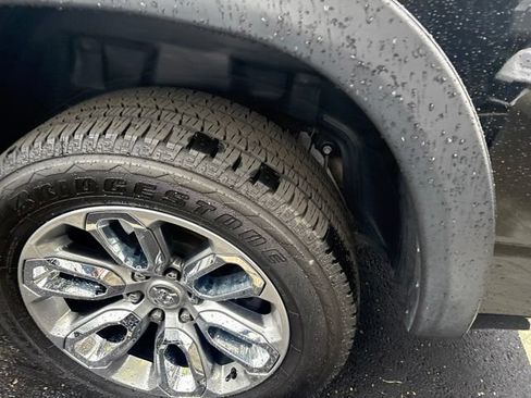 Used 2023 RAM 1500 Laramie AWD/4WD image 8
