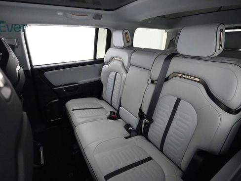 Used 2025 Rivian R1S Adventure image 24