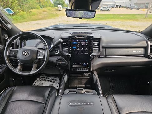 Used 2024 RAM 2500 Limited AWD/4WD image 21