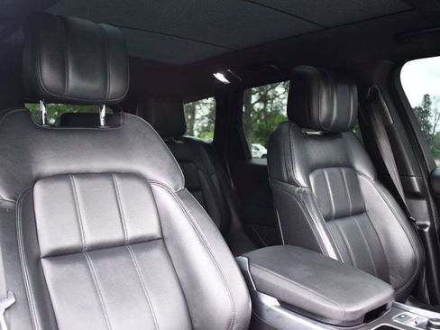 Used 2020 Land Rover Range Rover Sport SE image 26