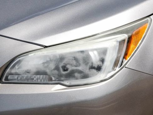 Used 2016 Subaru Outback 2.5i Premium AWD/4WD image 8