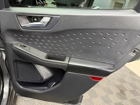 Used 2020 Ford Escape SEL FWD image 47