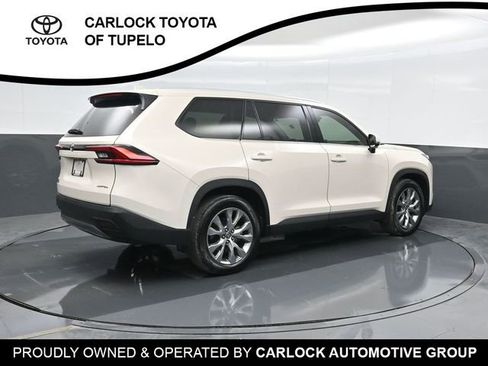 Used 2024 Toyota Grand Highlander Limited image 3