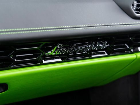 Used 2023 Lamborghini Huracan Tecnica RWD image 35