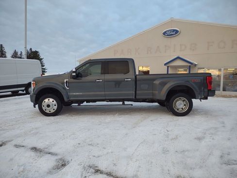 Used 2019 Ford F450 Platinum w/ Platinum Ultimate Package image 2