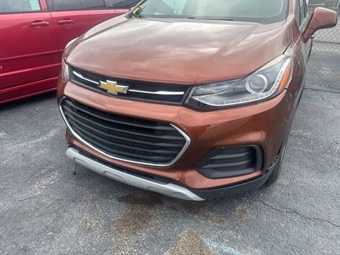 Used 2019 Chevrolet Trax LT w/ Driver Confidence Package FWD image 7