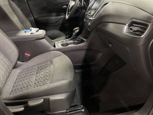 Used 2024 Chevrolet Equinox LT image 13