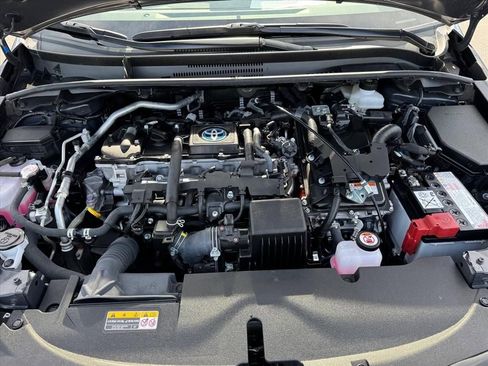 Used 2025 Toyota Corolla SE w/ SE Premium Package image 12
