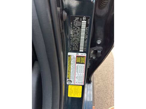 Used 2019 Toyota Camry XLE image 7