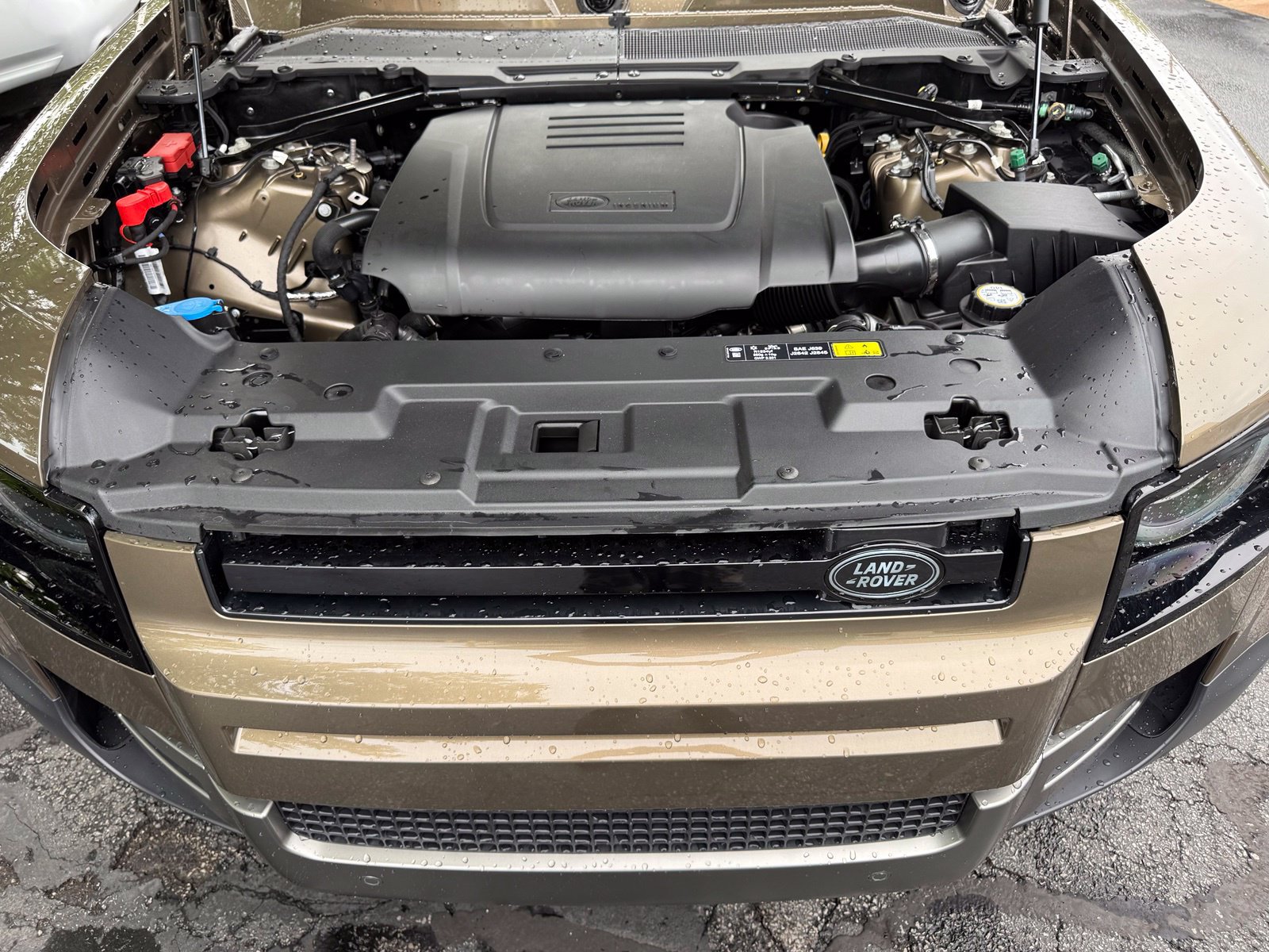 New 2026 Land Rover Defender 110 S AWD/4WD image 40